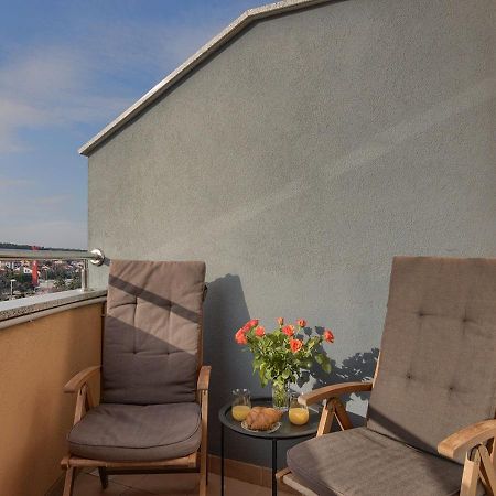 Apartment Leki - Newly Renovated, Modern City Spot Pula Dış mekan fotoğraf