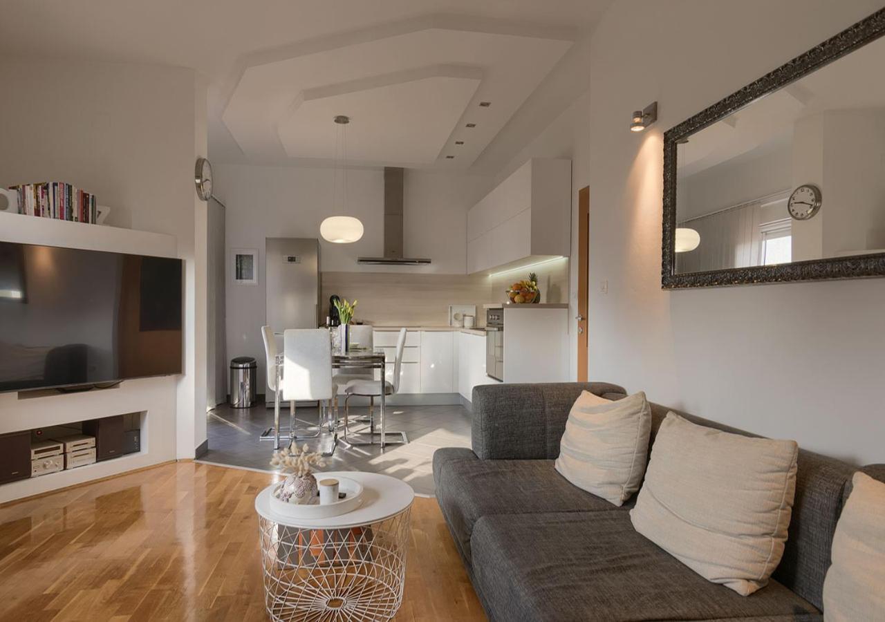 Apartment Leki - Newly Renovated, Modern City Spot Pula Dış mekan fotoğraf