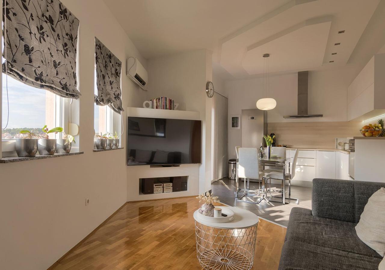 Apartment Leki - Newly Renovated, Modern City Spot Pula Dış mekan fotoğraf