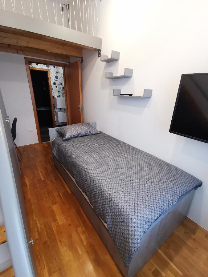 Apartment Leki - Newly Renovated, Modern City Spot Pula Dış mekan fotoğraf